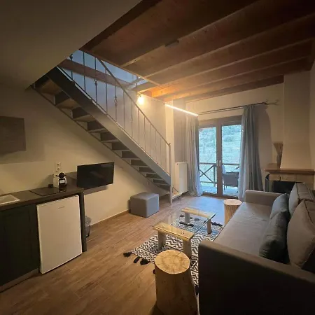 Mouses Aparthotel