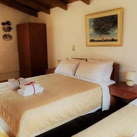 Aparthotel Mouses